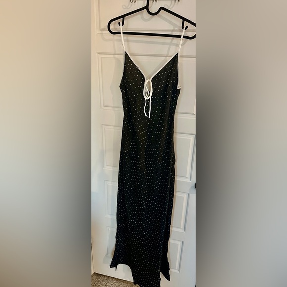 Rumored Black Maxi Dress with White Detailing - Picture 4 of 6
